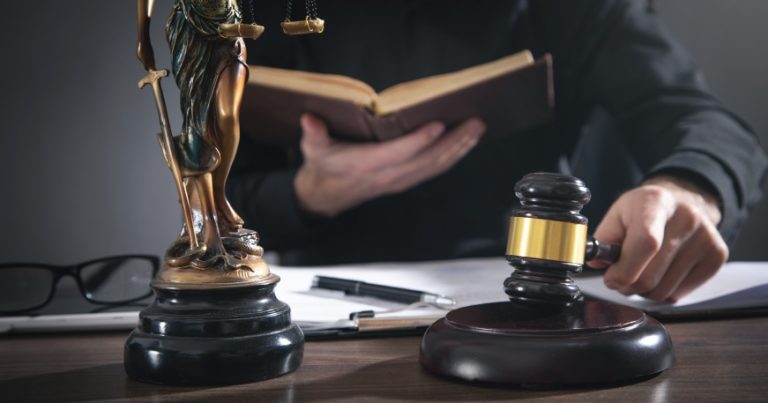 Business Law, Regulatory Compliance and Commercial Risk